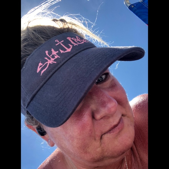 Meet your Posher, Liz - Picture 2 of 6